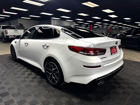 Used 2020 Kia Optima SE image 11