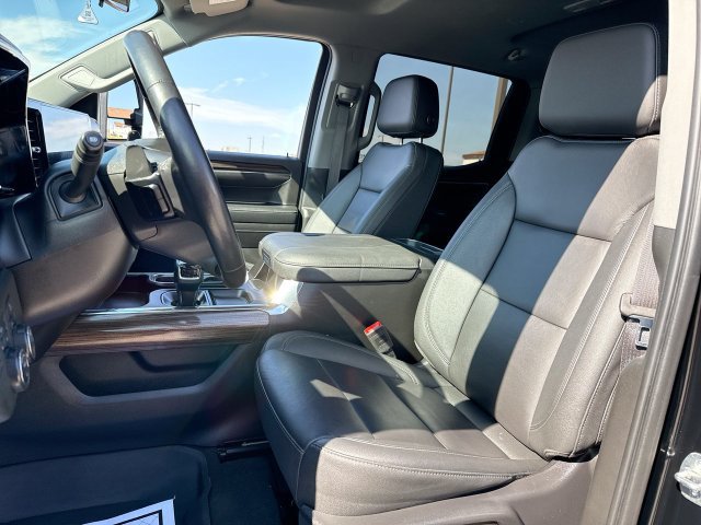 Certified 2023 Chevrolet Silverado 1500 RST w/ Redline Edition AWD/4WD image 11