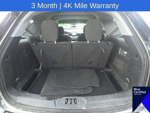 Used 2023 Ford Explorer XLT AWD/4WD image 13