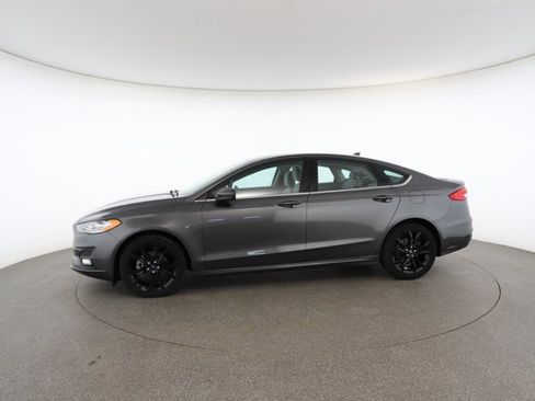 Used 2020 Ford Fusion SE w/ Equipment Group 151A image 5