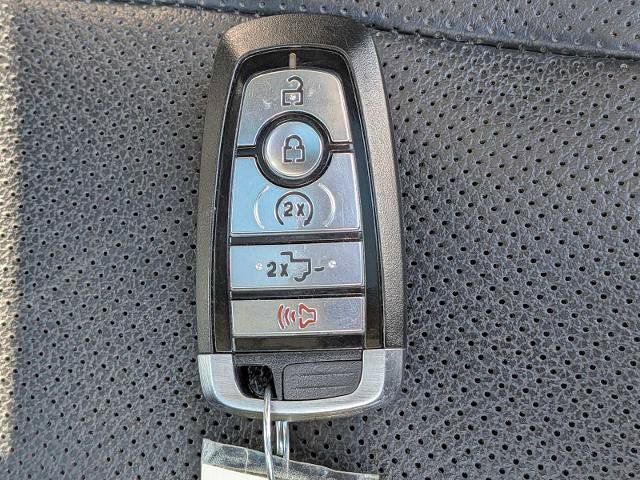 Certified 2018 Ford F250 Lariat w/ Lariat Ultimate Package AWD/4WD image 27