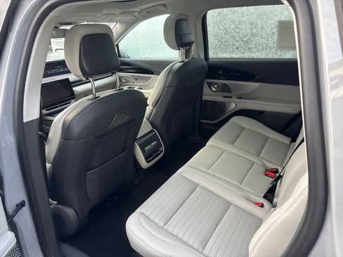 New 2026 Lincoln Nautilus Reserve image 29