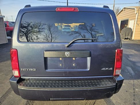 Used 2008 Dodge Nitro SE image 8