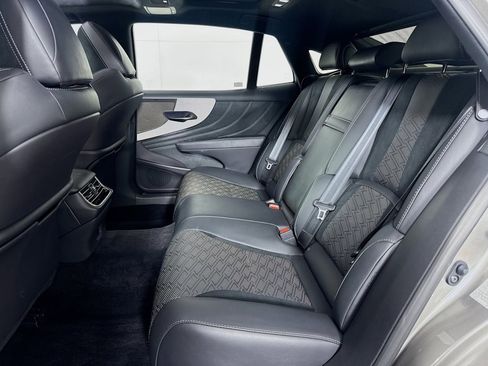 Used 2022 Lexus LS 500 F Sport image 32