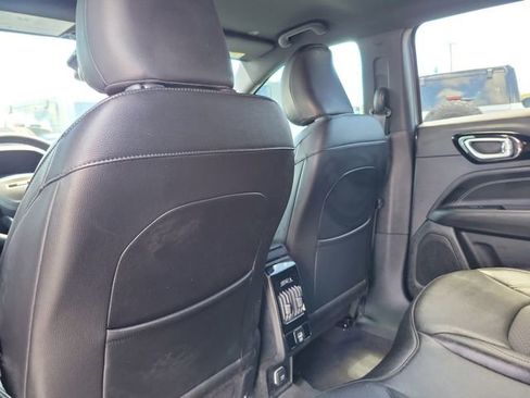 Used 2024 Jeep Compass Latitude w/ Altitude Special Edition image 10