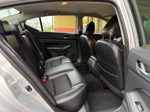 Used 2022 Nissan Altima 2.5 SR image 27