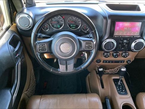 Used 2012 Jeep Wrangler Unlimited Sahara w/ Connectivity Group image 5