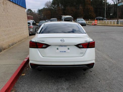 Used 2020 Nissan Altima 2.5 SR w/ Premium Package image 5