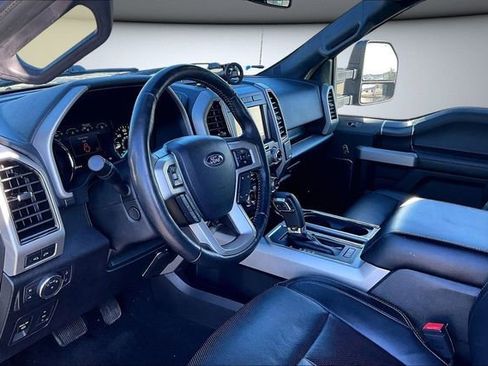 Used 2018 Ford F150 Lariat w/ Equipment Group 502A Luxury image 18