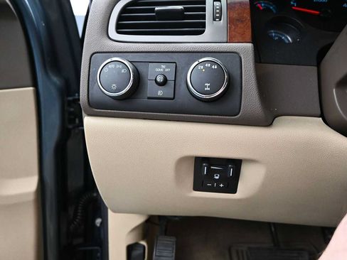 Used 2012 Chevrolet Silverado 3500 LTZ AWD/4WD image 12