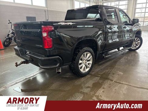 Used 2020 Chevrolet Silverado 1500 Custom w/ Custom Value Package image 4