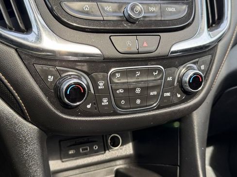 Used 2023 Chevrolet Equinox Premier image 24