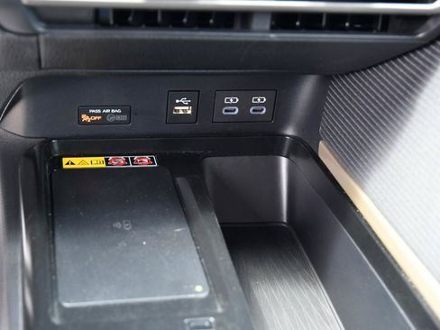Used 2026 Toyota Camry SE FWD image 22