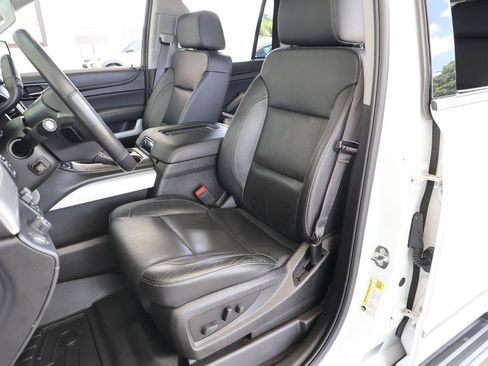 Used 2017 GMC Yukon SLT w/ Premium Edition RWD image 14