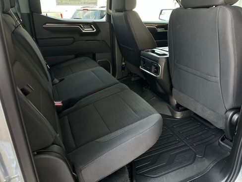 New 2026 GMC Sierra 1500 Elevation image 17