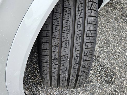 New 2025 Volvo XC90 B6 Plus w/ Protection Package image 27