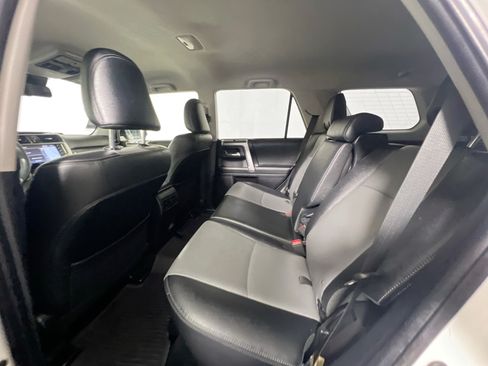Used 2020 Toyota 4Runner SR5 Premium RWD image 28