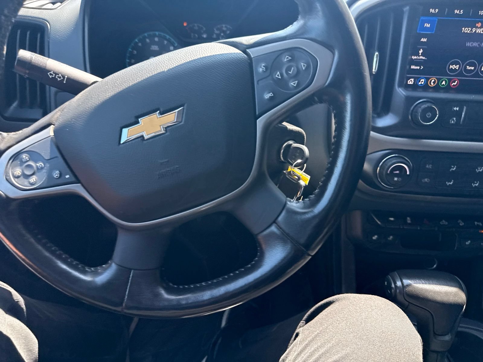 Used 2021 Chevrolet Colorado Z71 w/ Z71 Midnight Edition AWD/4WD image 20