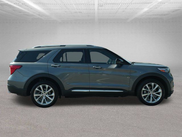 Used 2023 Ford Explorer Platinum w/ Technology Package AWD/4WD image 9