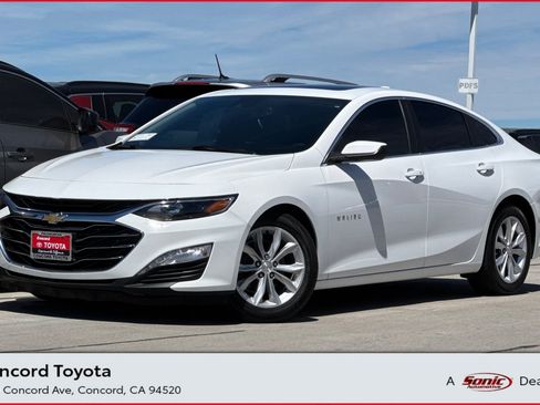 Used 2019 Chevrolet Malibu Hybrid w/ Leather Package FWD image 1