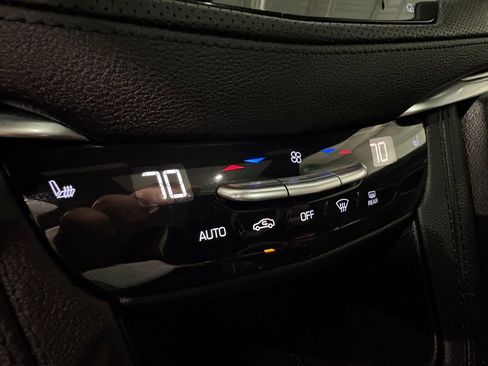 Used 2025 Cadillac XT5 Sportv w/ Technology Package AWD/4WD image 26