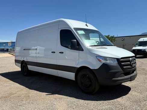 New 2026 Mercedes-Benz Sprinter 2500 image 9