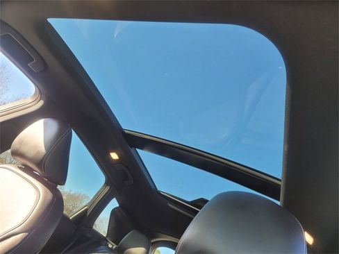 Used 2021 INFINITI QX50 Luxe w/ Appearance Package image 8