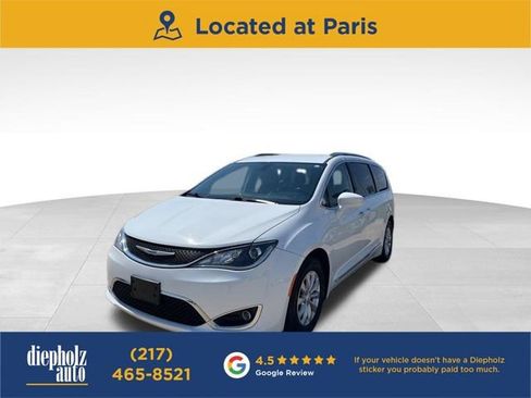 Used 2018 Chrysler Pacifica Touring-L Plus image 1