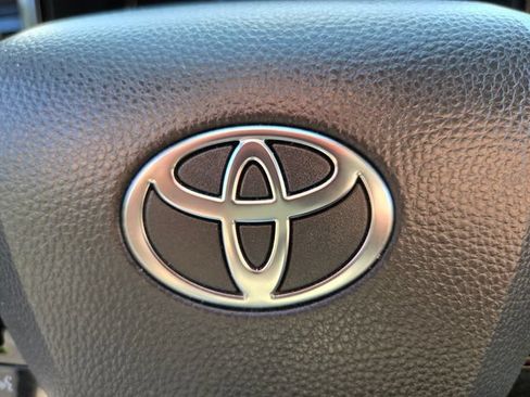 Used 2025 Toyota Camry SE w/ Convenience Package FWD image 36
