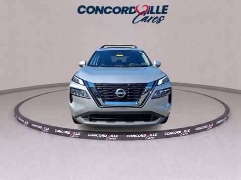 Certified 2023 Nissan Rogue SV w/ SV Premium B Package AWD/4WD image 3