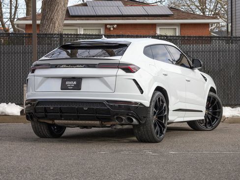 Used 2022 Lamborghini Urus image 20