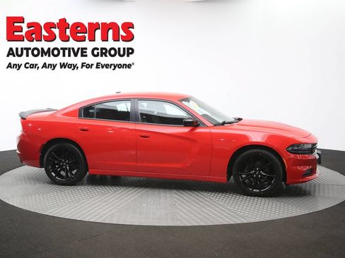 Used 2018 Dodge Charger SXT w/ Blacktop Package RWD image 45