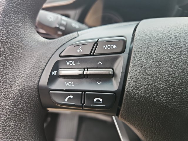Used 2020 Hyundai Elantra SEL FWD image 19