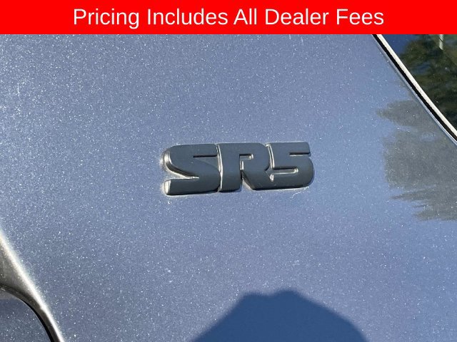 Used 2022 Toyota 4Runner SR5 Premium AWD/4WD image 4