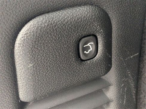 Used 2018 Dodge Durango GT image 30