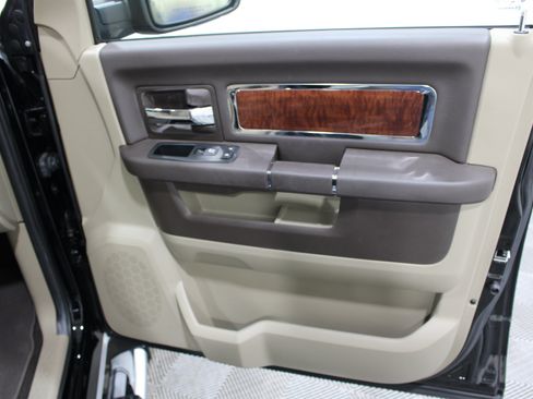 Used 2012 RAM 1500 Laramie AWD/4WD image 28