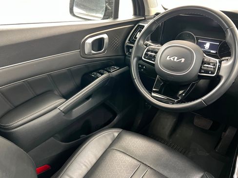 Used 2022 Kia Sorento SX AWD/4WD image 12