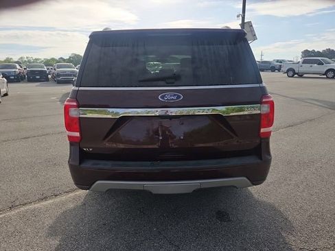 Used 2021 Ford Expedition Max XLT RWD image 3