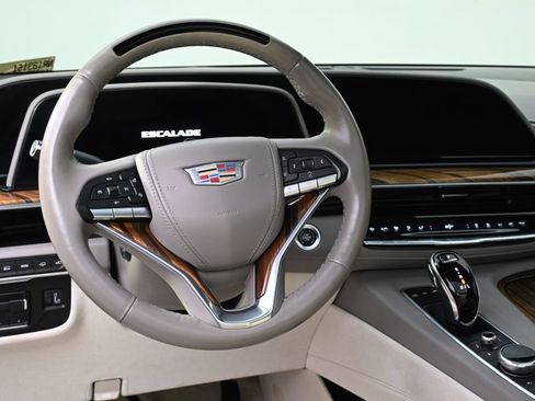 Used 2022 Cadillac Escalade Sport Platinum w/ LPO, Floor Liner Package AWD/4WD image 12