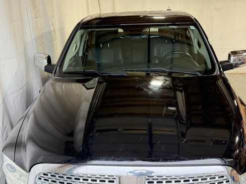 Used 2015 RAM 1500 Laramie w/ Convenience Group AWD/4WD image 3