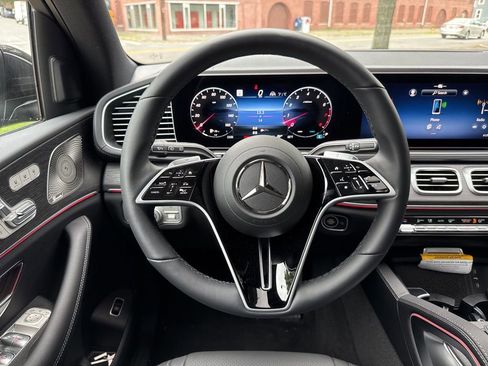 Certified 2025 Mercedes-Benz GLS 450 4MATIC image 19