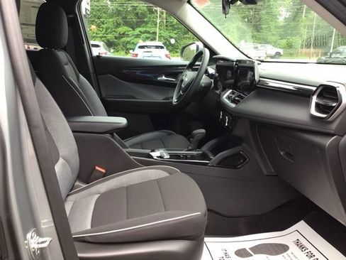 New 2026 Chevrolet TrailBlazer LT w/ Driver Confidence Package FWD image 18