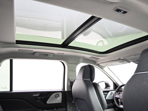 New 2026 Lincoln Aviator Reserve image 17