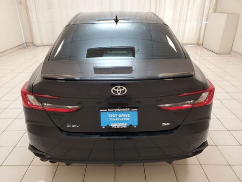 Used 2025 Toyota Camry SE FWD image 26