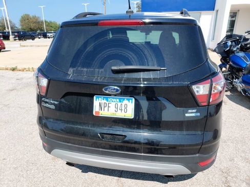 Used 2018 Ford Escape SE w/ SE Sync 3 Package AWD/4WD image 5