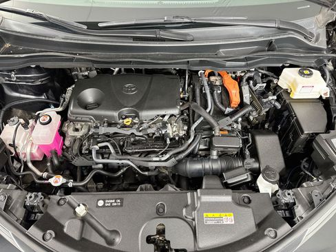 Certified 2024 Toyota Sienna XLE w/ XLE Plus Package AWD/4WD image 34