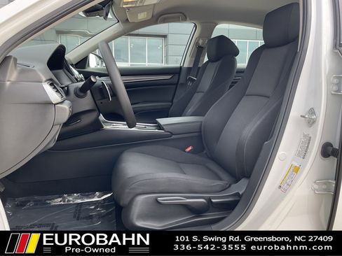 Used 2021 Honda Accord image 8