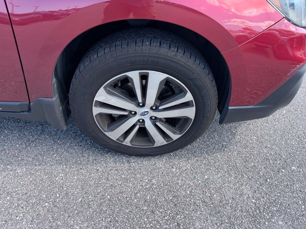 Used 2018 Subaru Outback 3.6R Limited AWD/4WD image 4