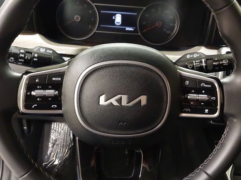 Used 2023 Kia Sorento EX w/ Panoramic Sunroof Package image 35