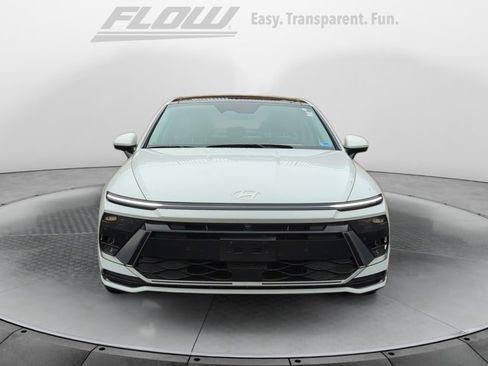 Certified 2025 Hyundai Sonata Limited FWD image 3